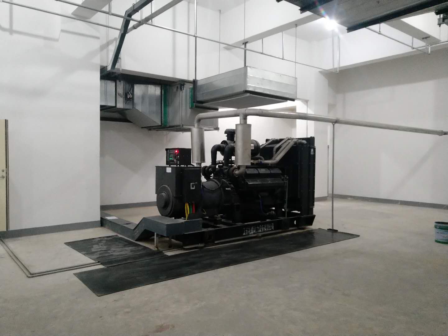 康明斯(si)發電機價格