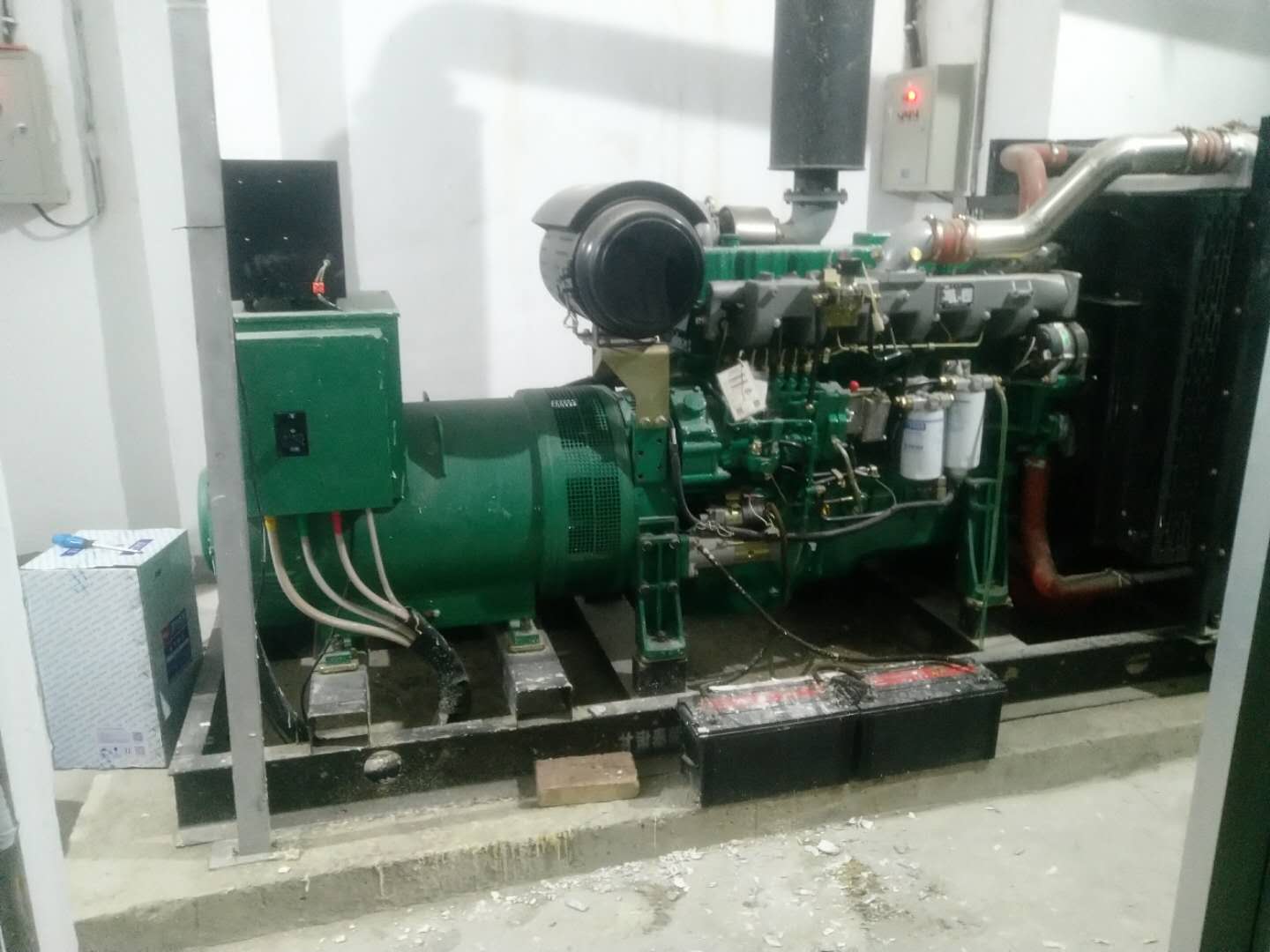 怎(zěn)麼操作柴油(you)發電機組