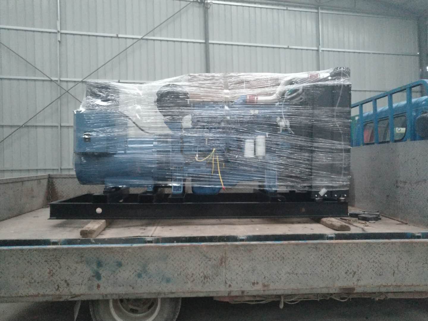 蘭州(zhou)350kw發電機組(zu)價格