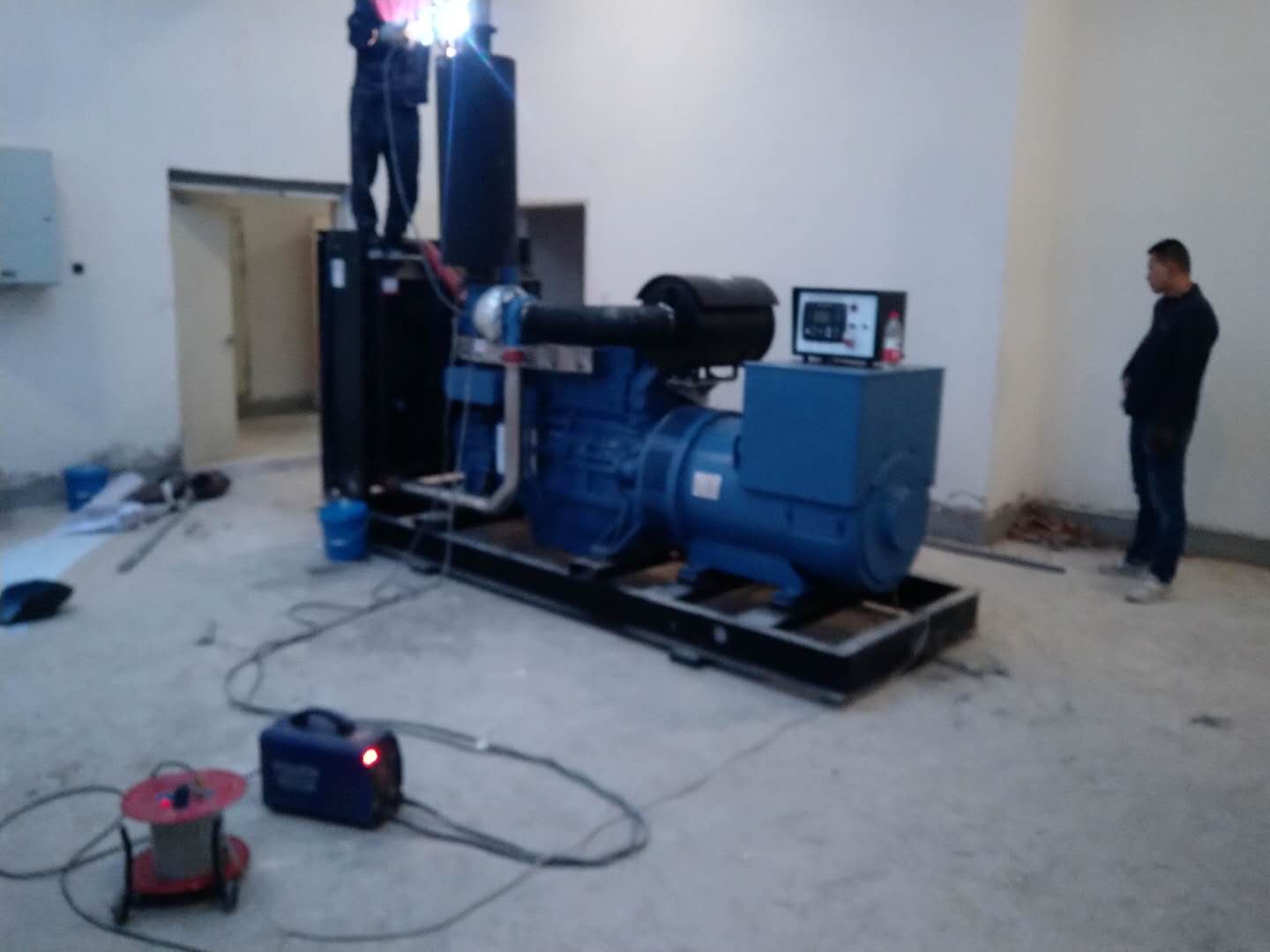 蘭州400kw玉(yu)柴發電機(jī)組